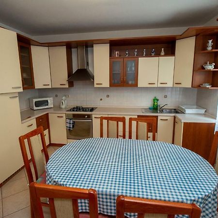 Apartmani Vrljicak Omiš Exterior foto