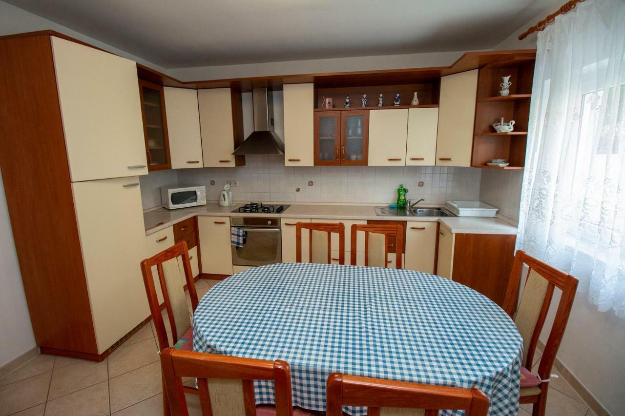Apartmani Vrljicak Omiš Exterior foto