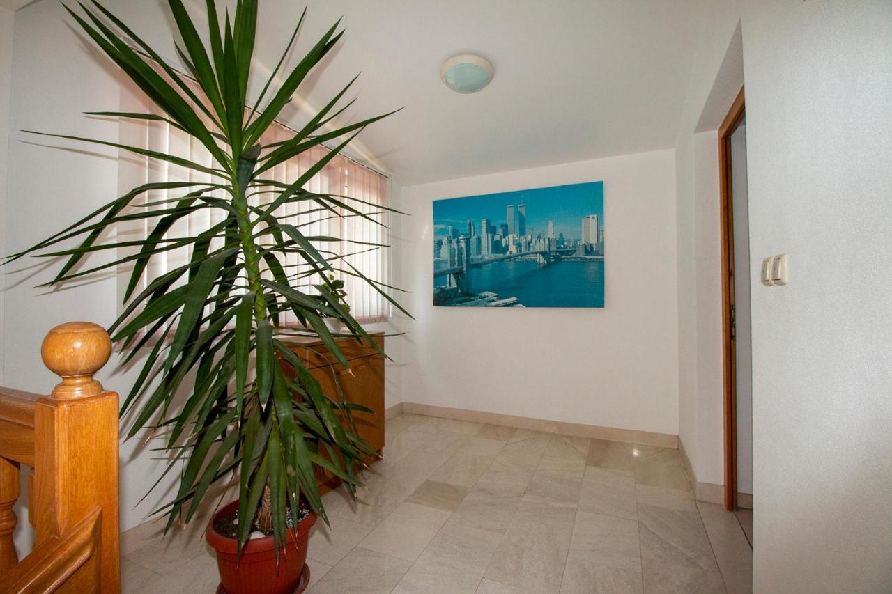 Apartmani Vrljicak Omiš Exterior foto